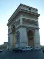 Arc de Triomphe in traffic circle