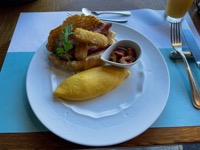 Hotel Mizno breakfast omelette