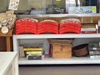 Arched confection boxes