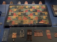 Mantle with geometric designs